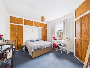 Bedroom - click for photo gallery